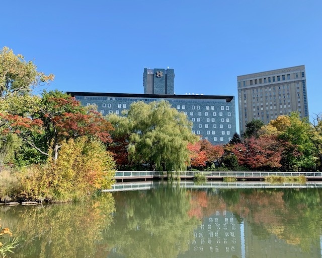 10月17日土曜日 秋晴れの札幌にて 運動不足解消のためフラッと4キロ弱くらい歩いてみた